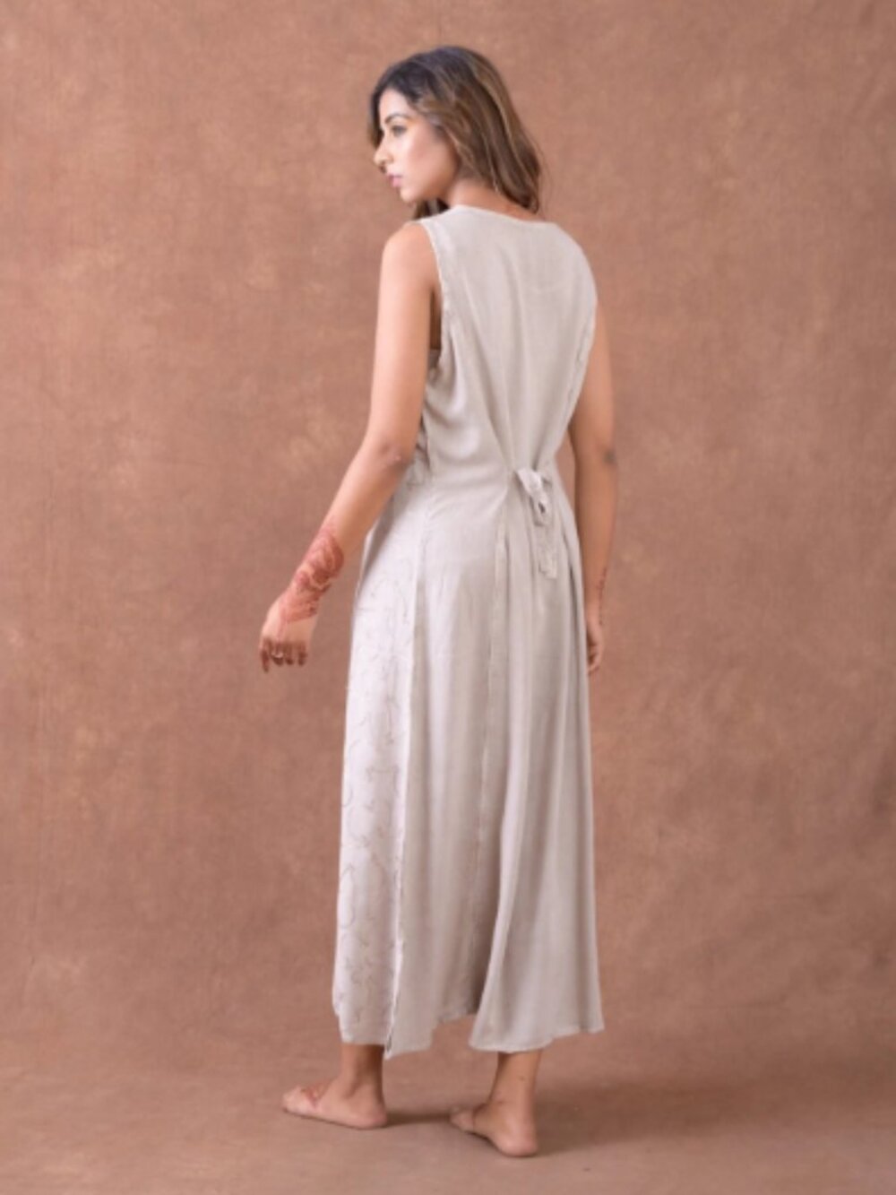 21.) Rhea Long Diamond Patterned Dress - Picture 2 of 3